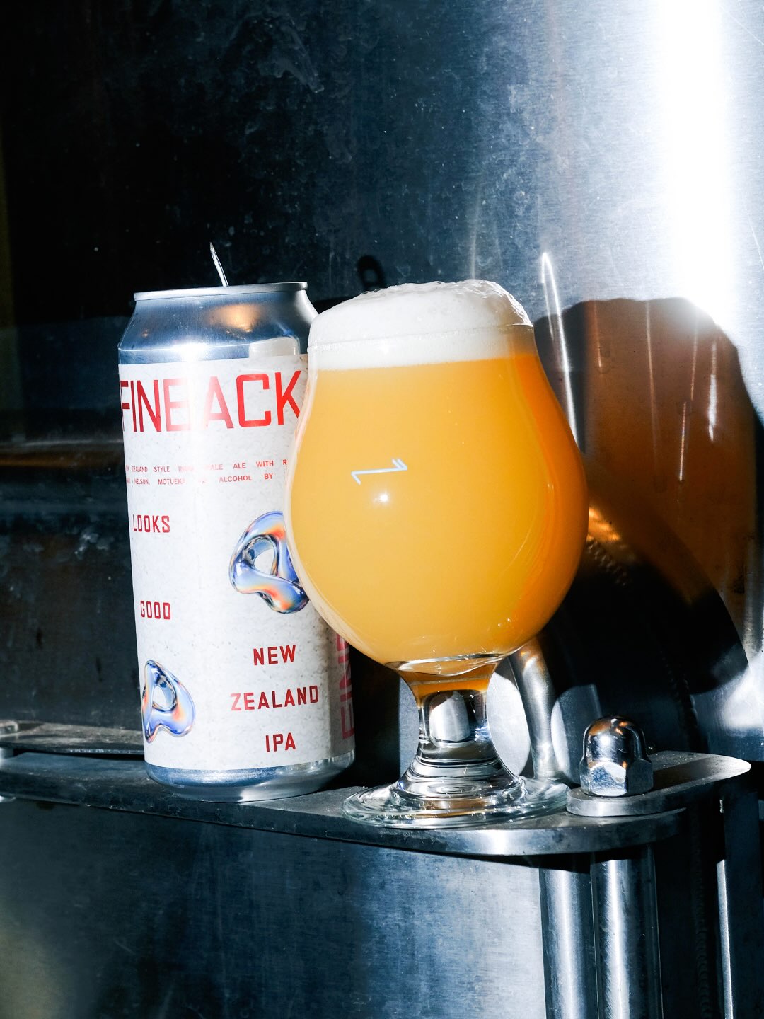 Finback Looks Good Can 473ml　フィンバック ルックス グッド