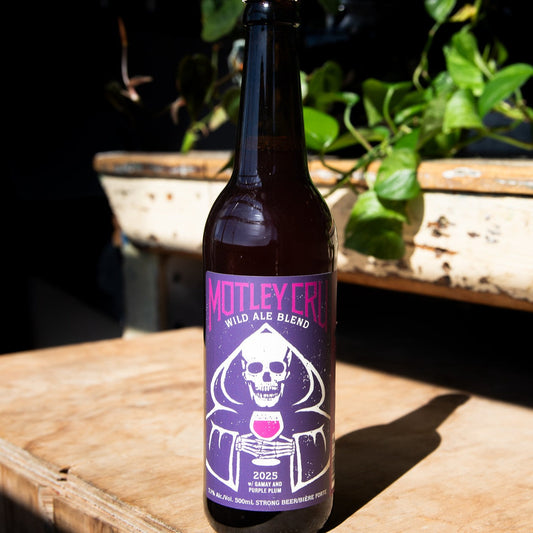 Bellwoods Motley Cru Gamay & Plum Bottle 500ml　ベルウッズ モトリークルー ガメイ & プラム