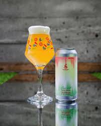 ストラスコナ インペリアル ラブ バズ ピニャ カラーダ  Strathcona Imperial Love Buzz Pina Colada Can 473ml
