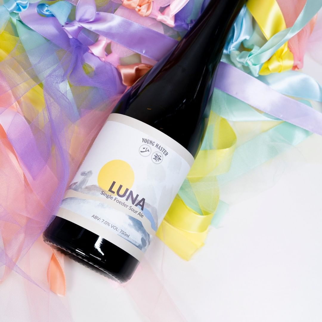 Young Master Luna Bottle 750ml　ヤングマスター ルナ